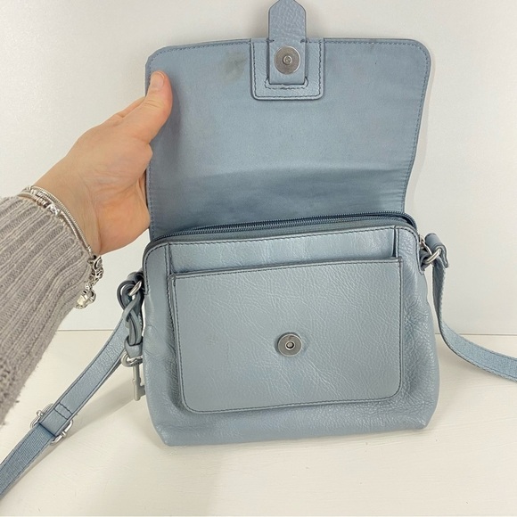Vintage *FOSSIL* Kinley Crossbody | Light Blue Leather | Adjustable Strap | GUC - Picture 7 of 14
